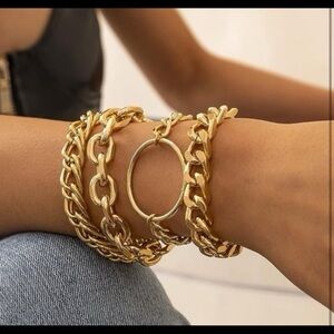 Chic Gold Bracelet Set